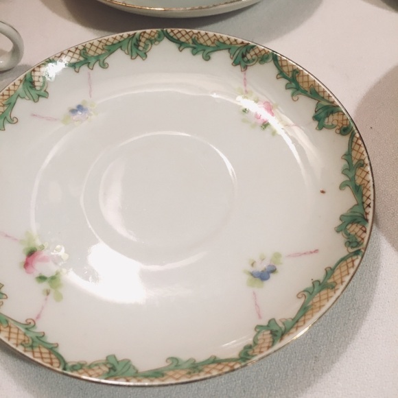 Vintage Noritake Porcelain Yea Cups and Saucers - Picture 5 of 9